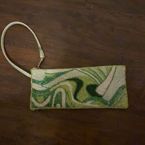 Green beaded wristlet